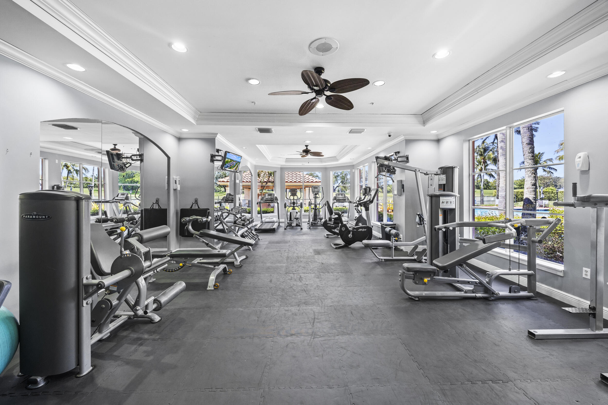 ST ANDREWS AT POLO CLUB CONDO - Residential