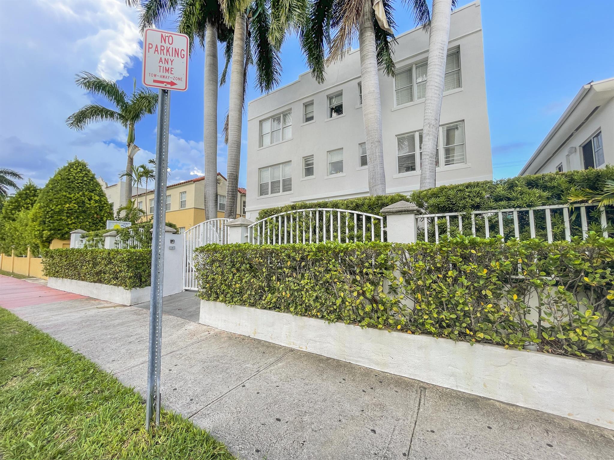 PENN PLAZA CONDO - Residential Lease