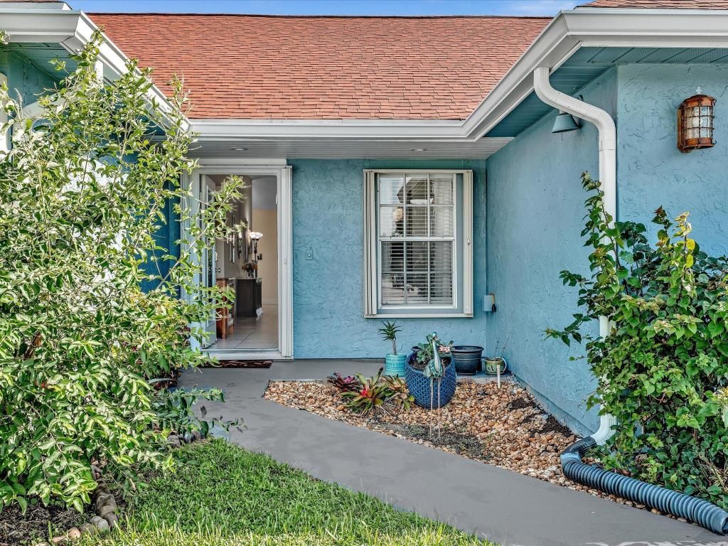 Photo of 6435 Indian Wells Boulevard, Boynton Beach, FL 33437 (MLS # R11132787)