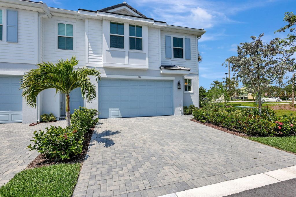 Photo of 229 Preserve Trail S, Stuart, FL 34994 (MLS # R11006144)