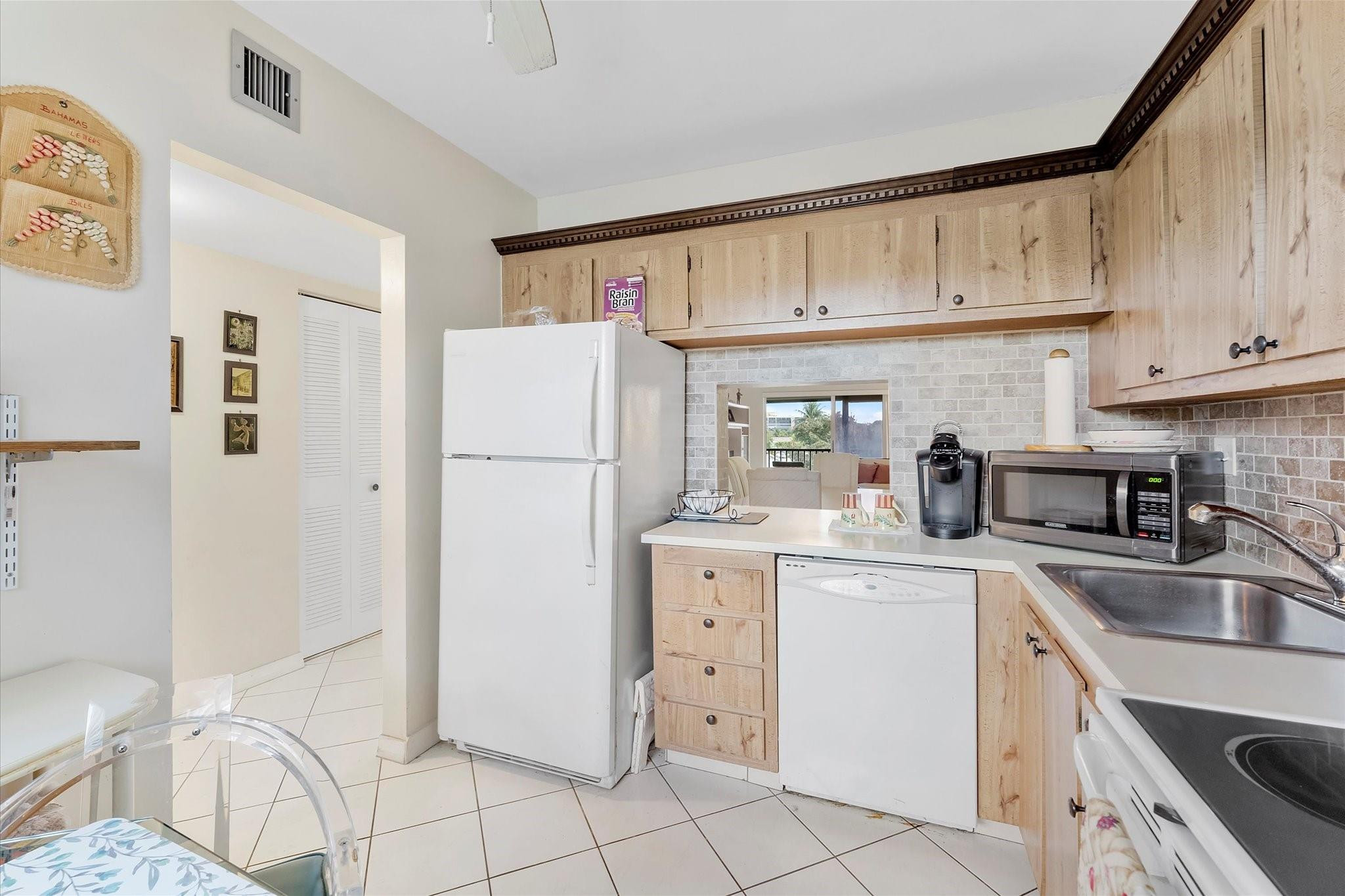 WATER BRIDGE WEST CONDO - Residential