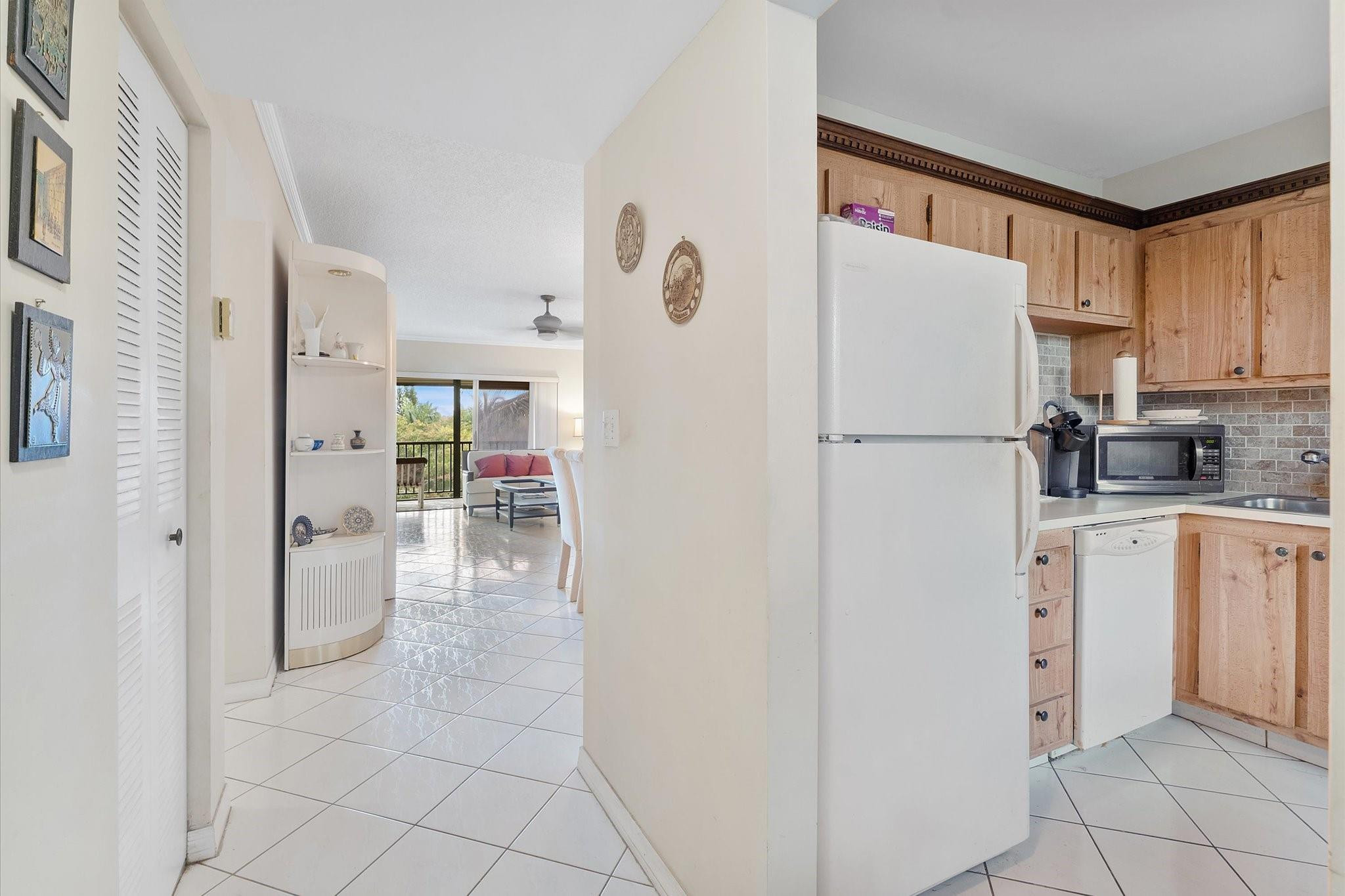 3900 NW 76th Avenue 307