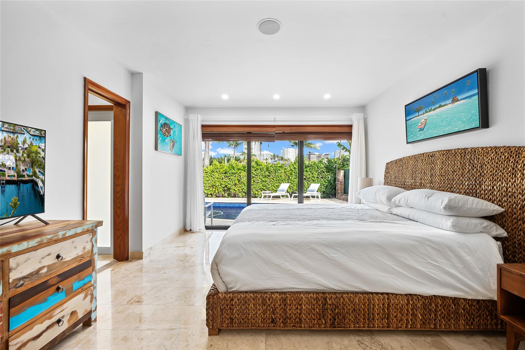 BERMUDA RIVIERA - Residential