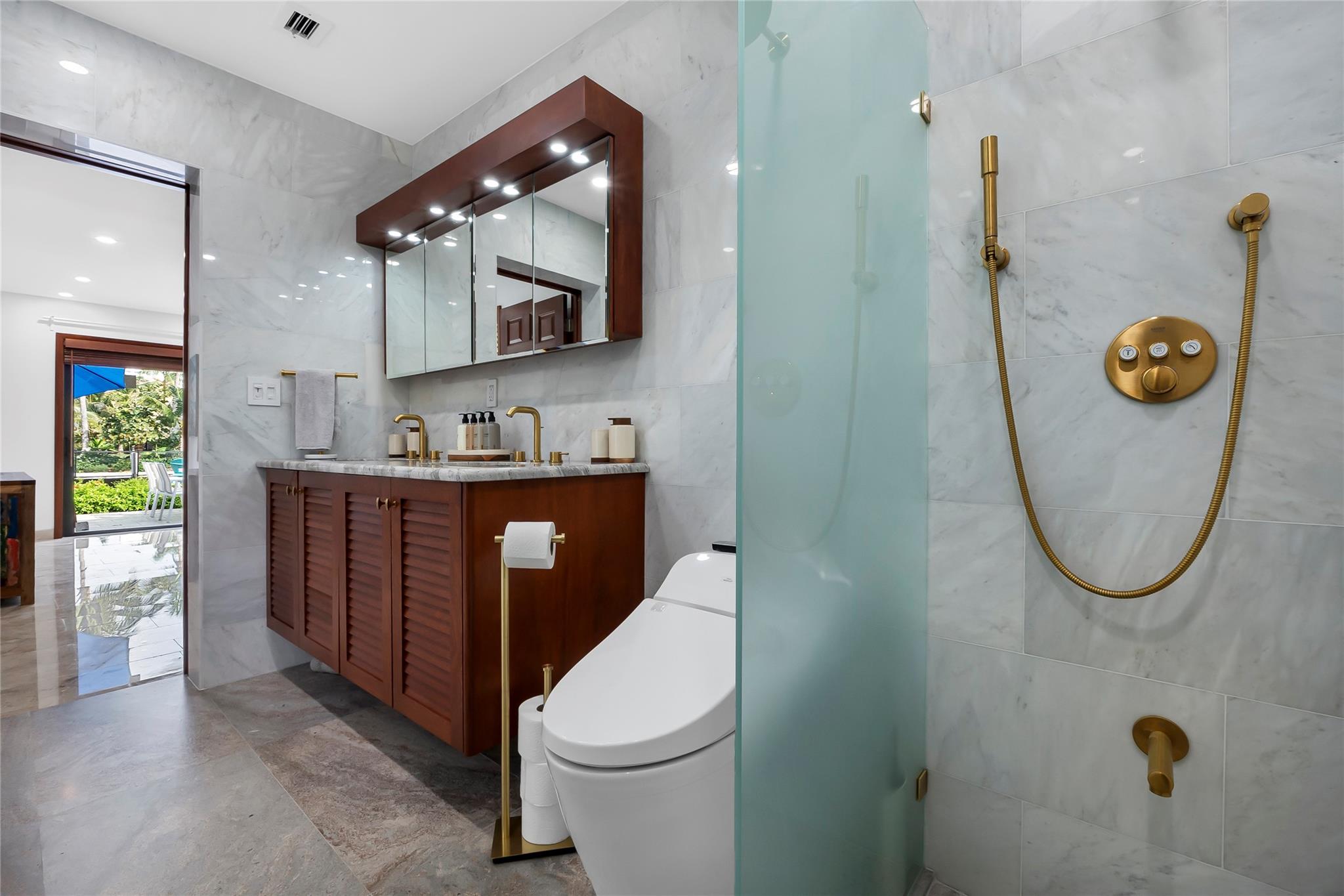 BERMUDA RIVIERA - Residential