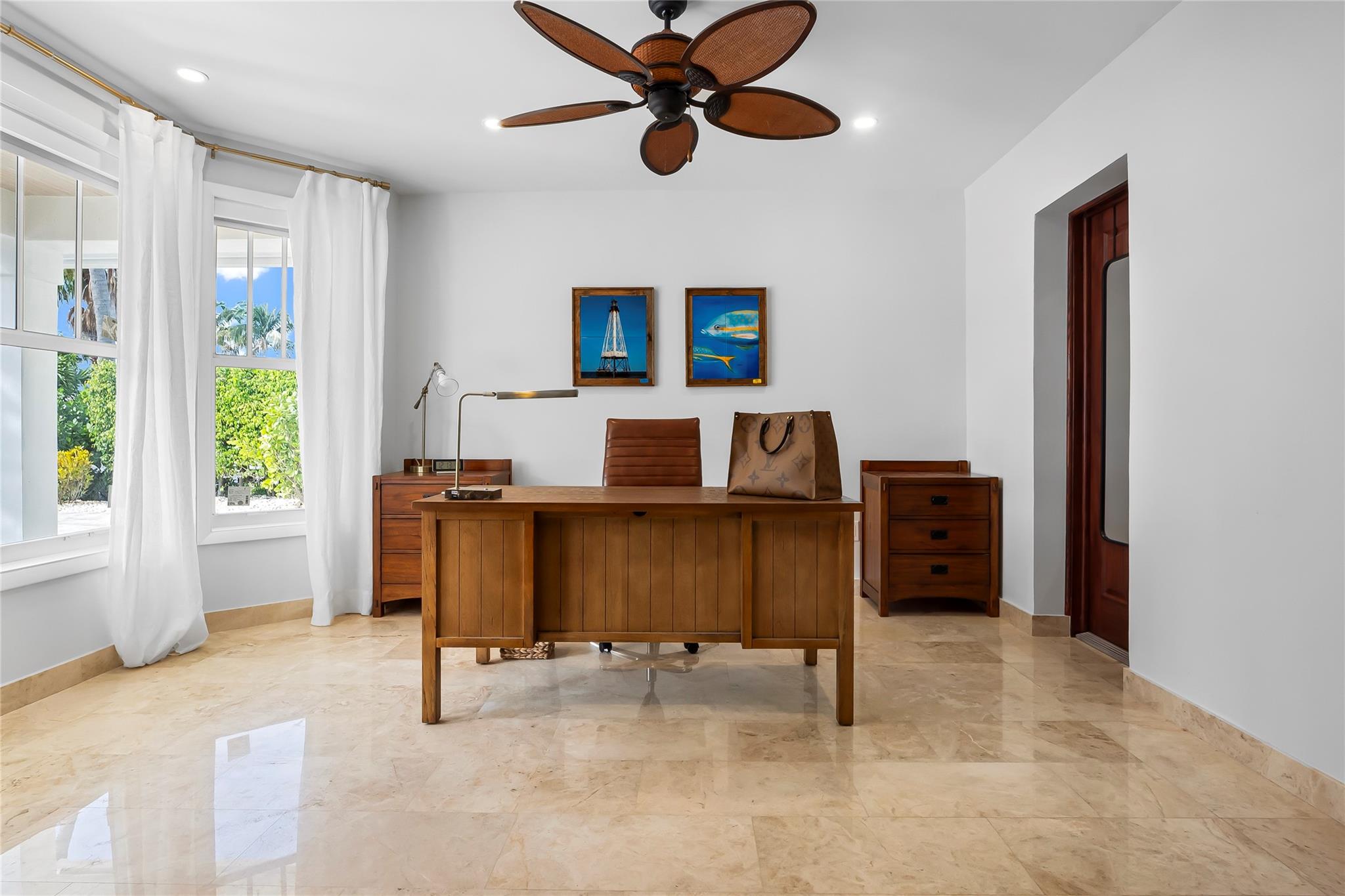 BERMUDA RIVIERA - Residential