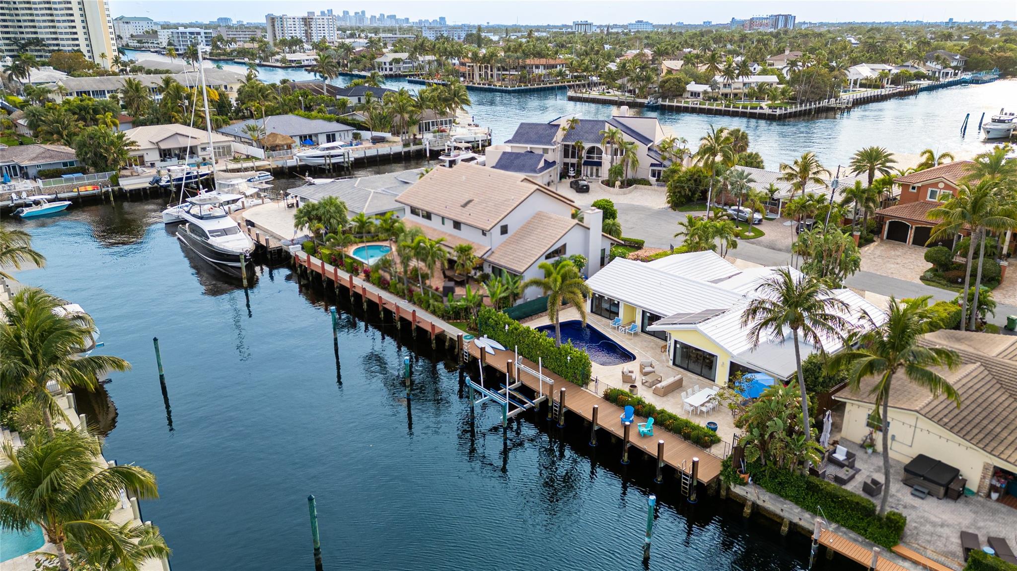 BERMUDA RIVIERA - Residential