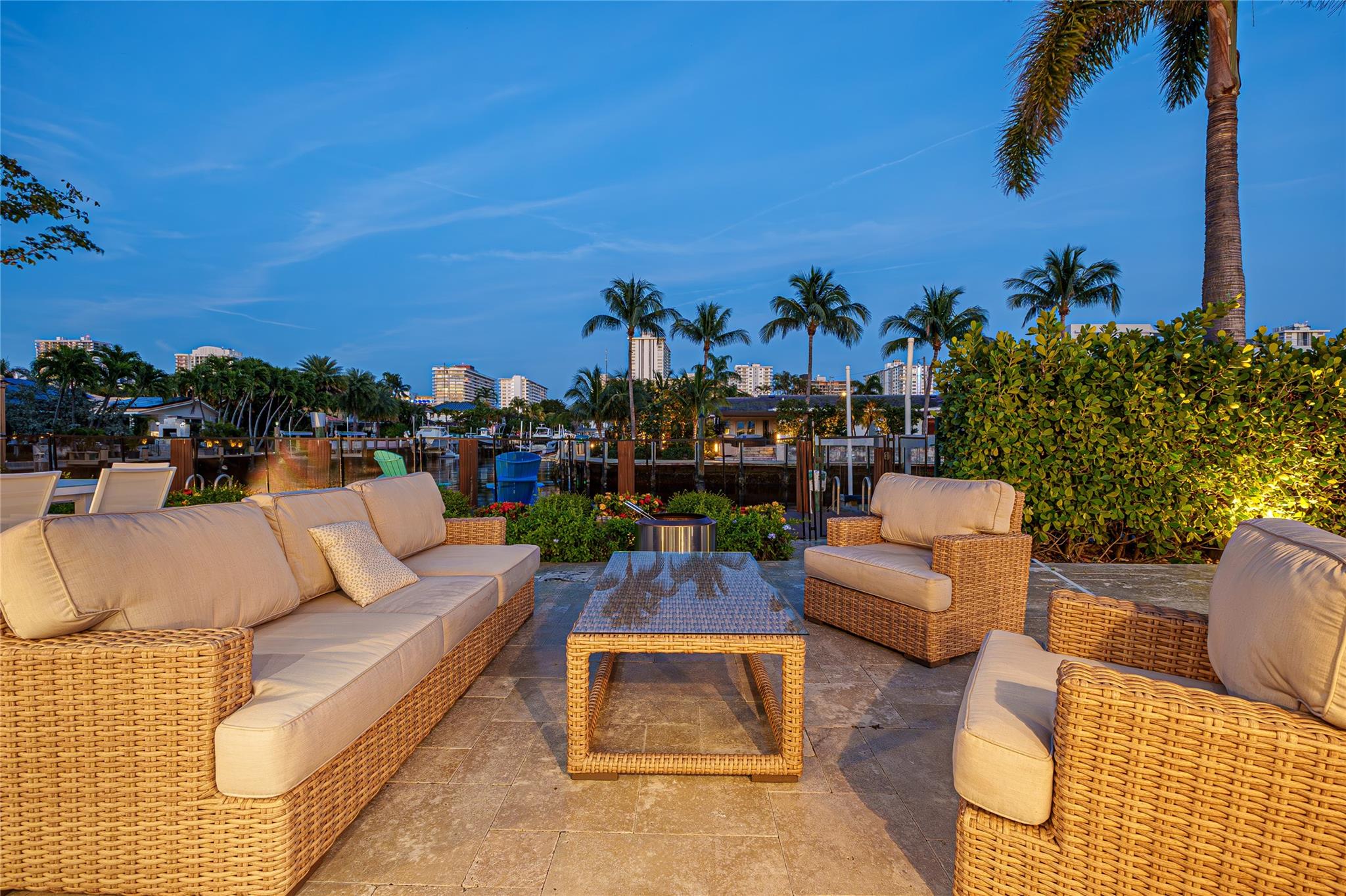 BERMUDA RIVIERA - Residential