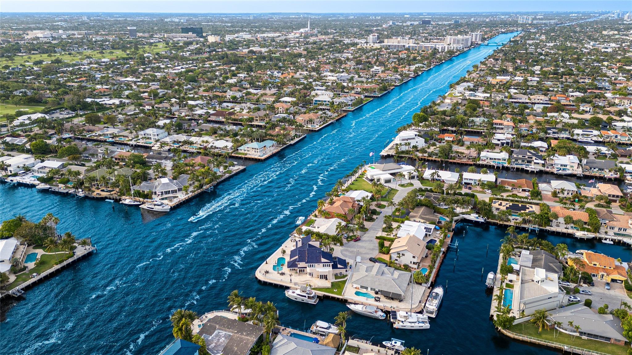 BERMUDA RIVIERA - Residential