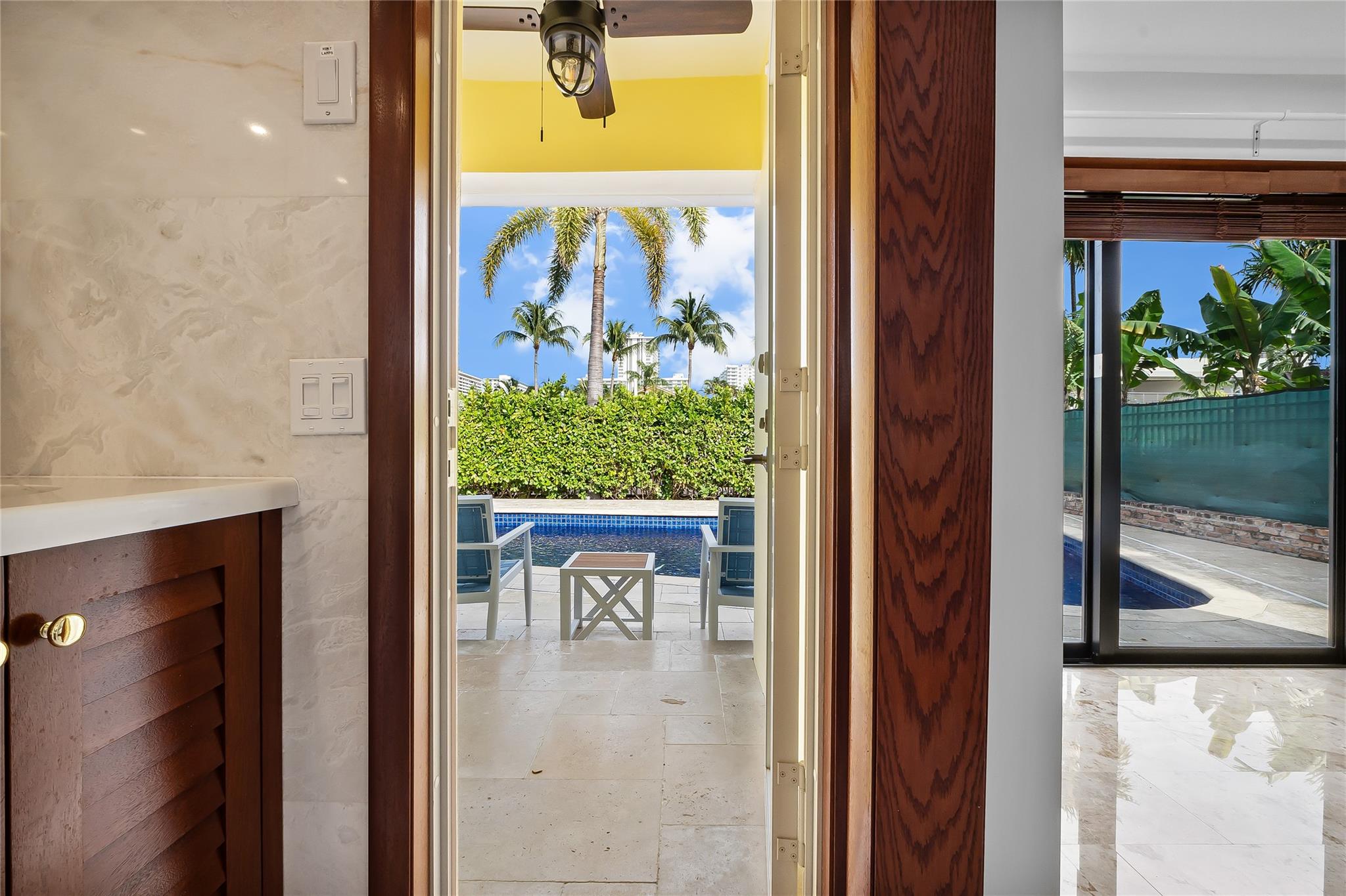 BERMUDA RIVIERA - Residential