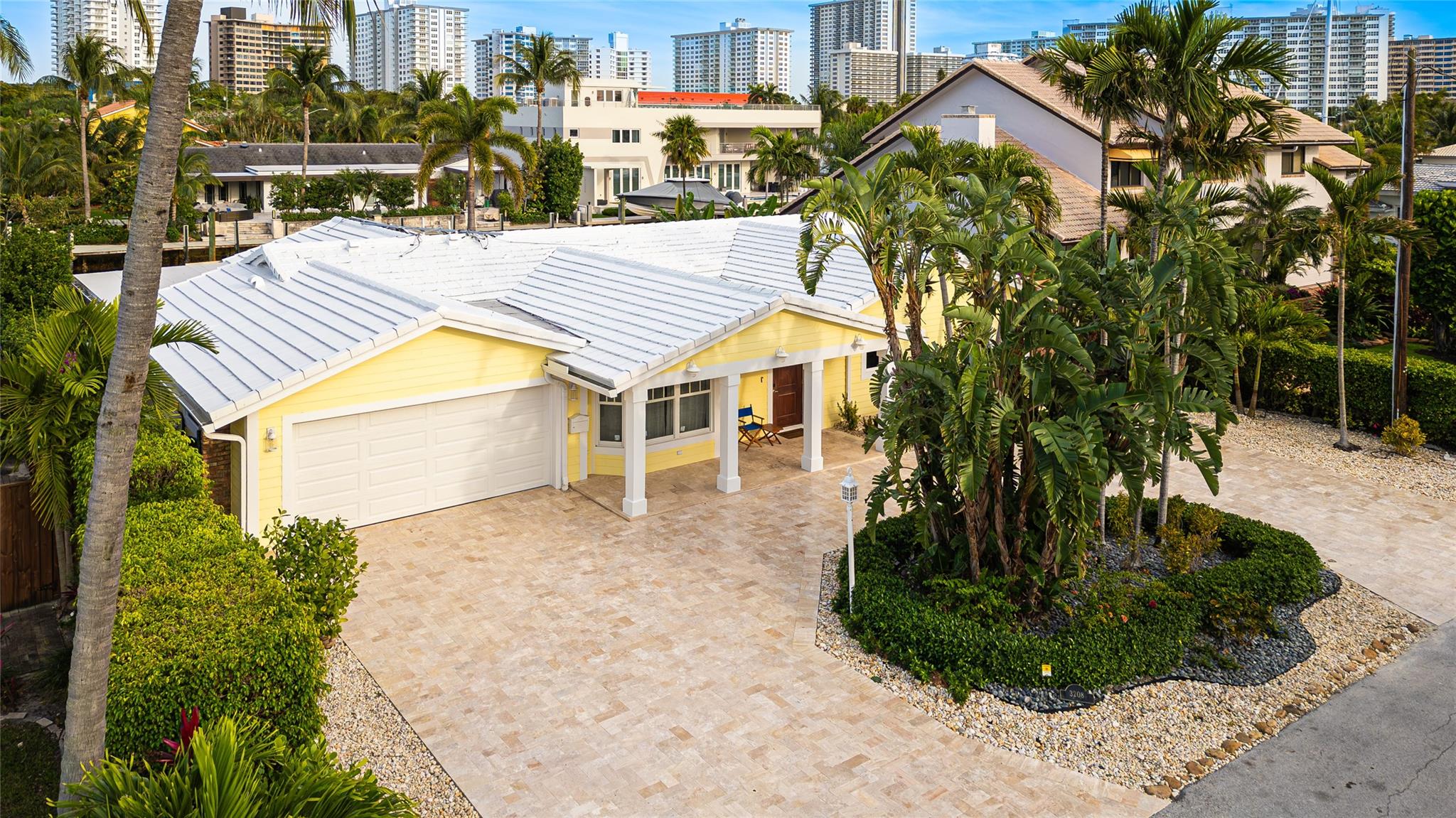 BERMUDA RIVIERA - Residential