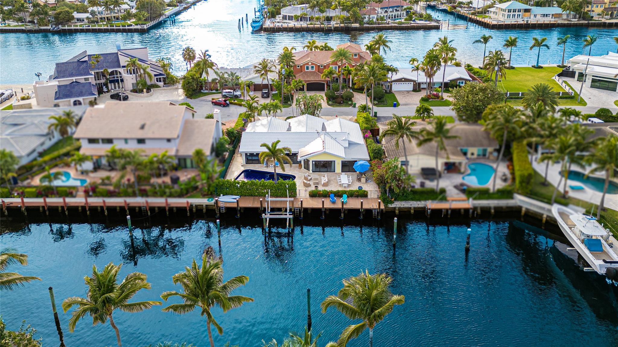 BERMUDA RIVIERA - Residential