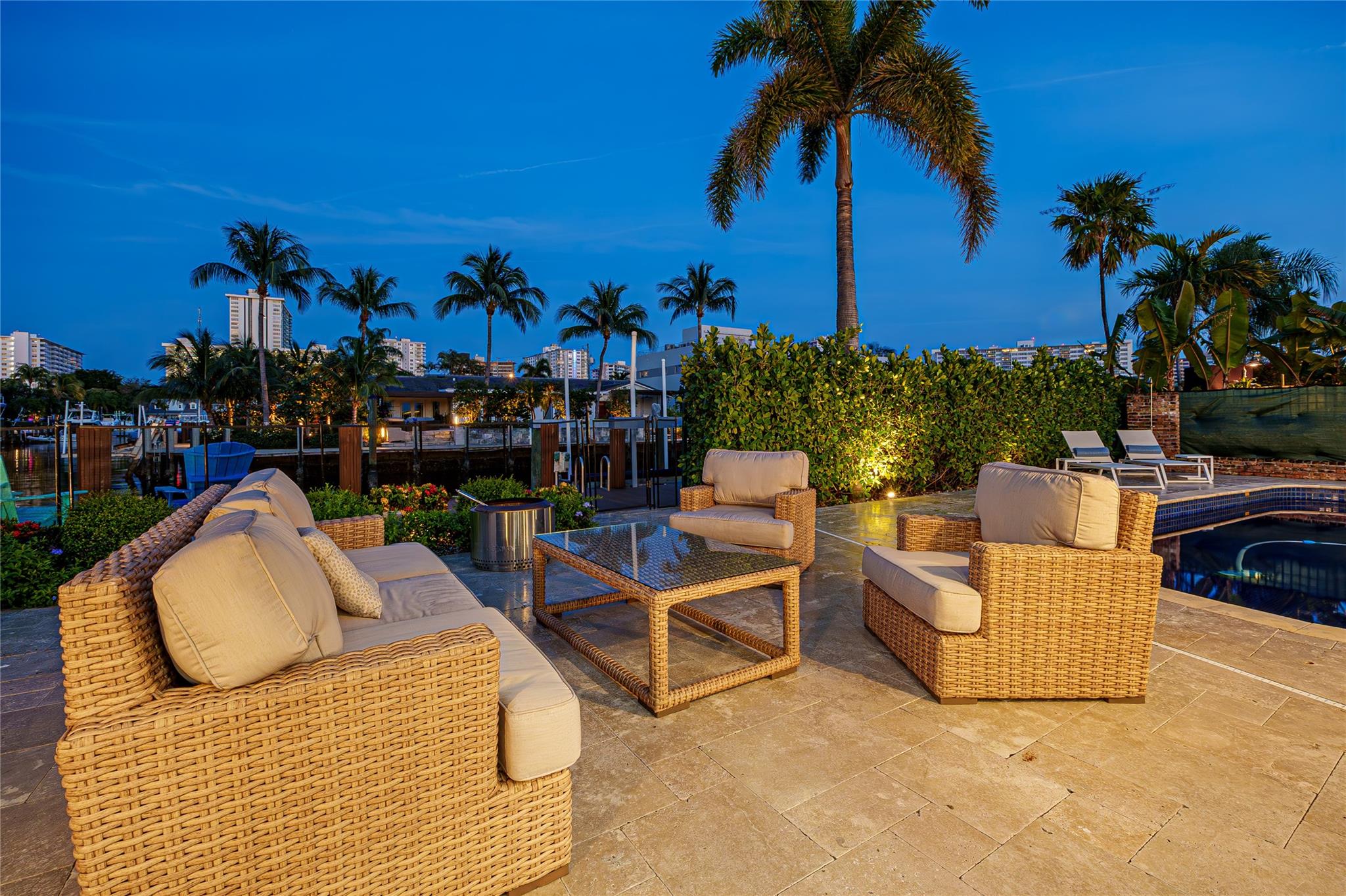 BERMUDA RIVIERA - Residential