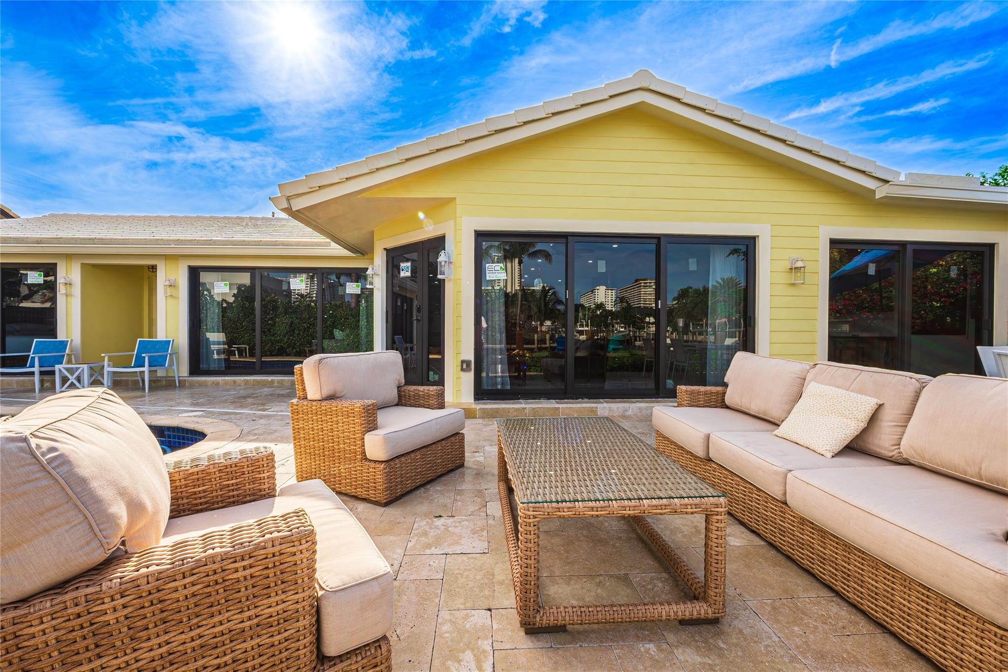 BERMUDA RIVIERA - Residential