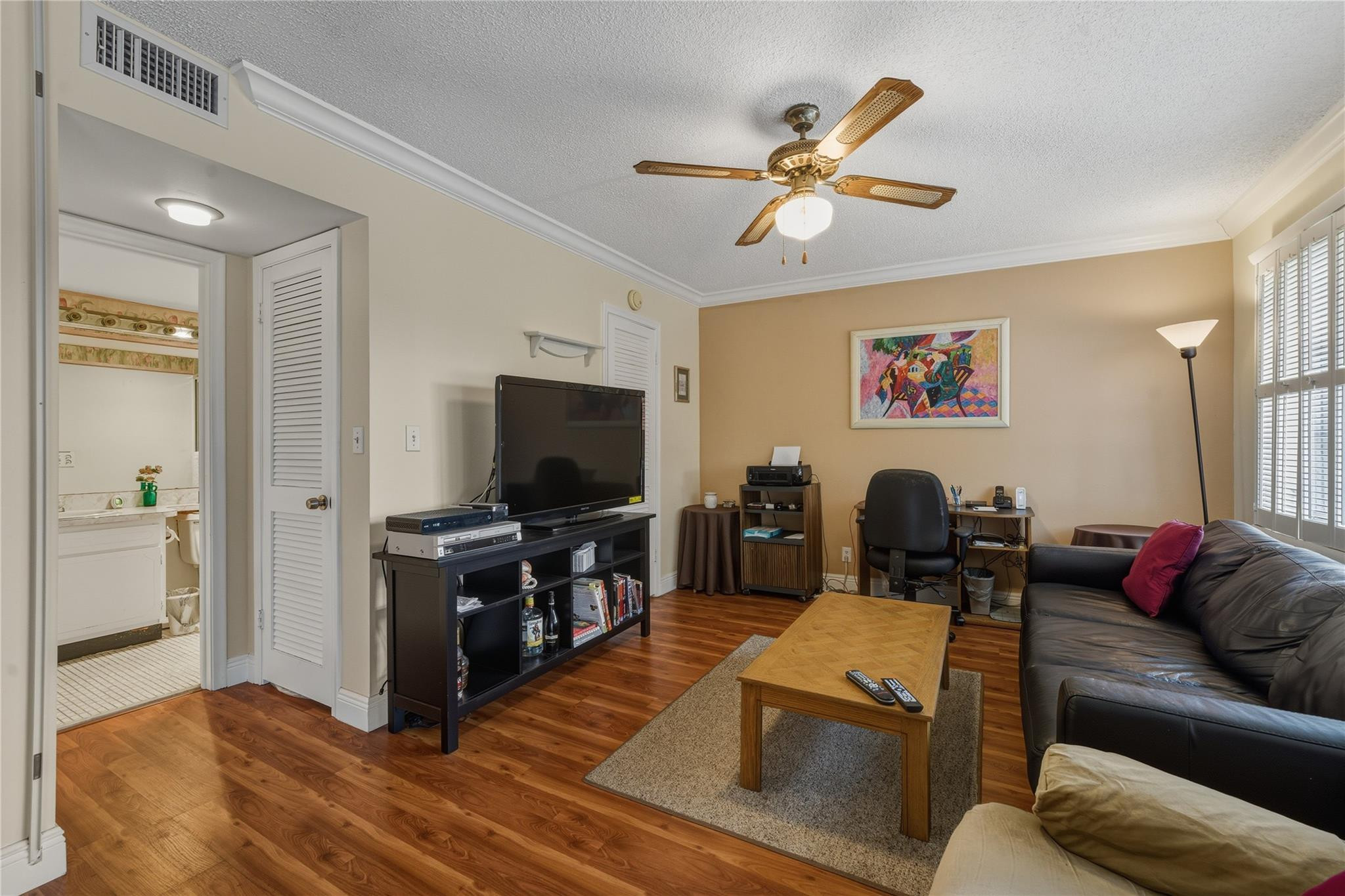 691 S Hollybrook Drive 304, Pembroke Pines, FL, 33025/$137,500 2 691 S Hollybrook Drive 304