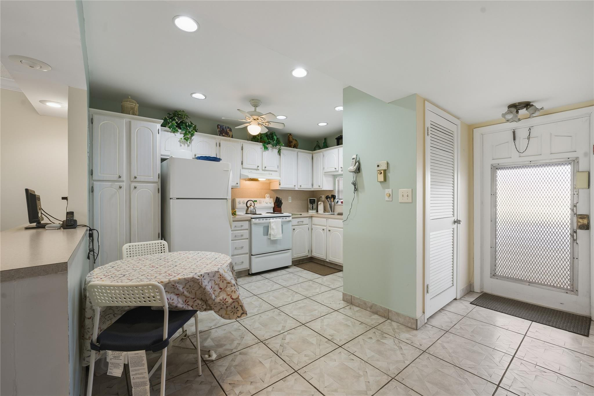 Hollybrook Golf & Tennis - Residential