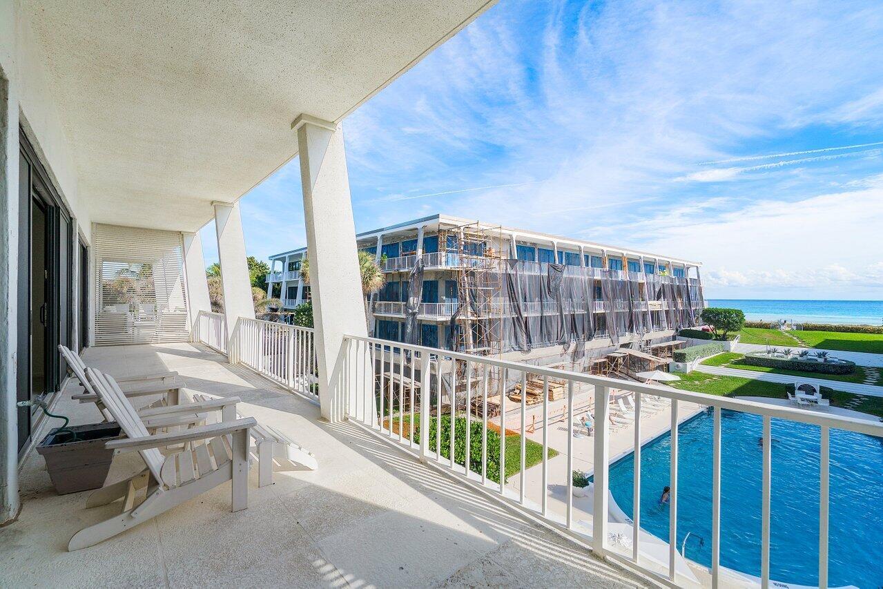 REEF CONDO - Residential