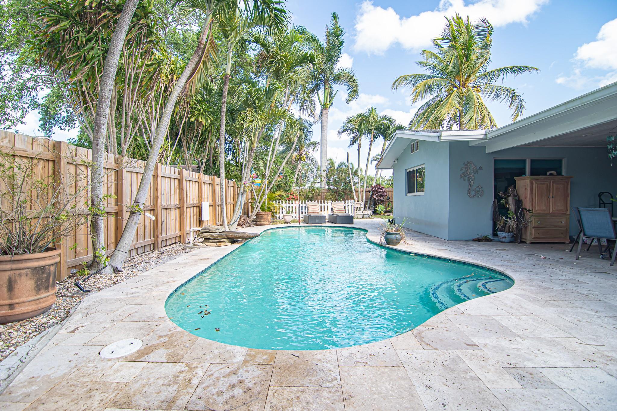 3251 NW 65th St