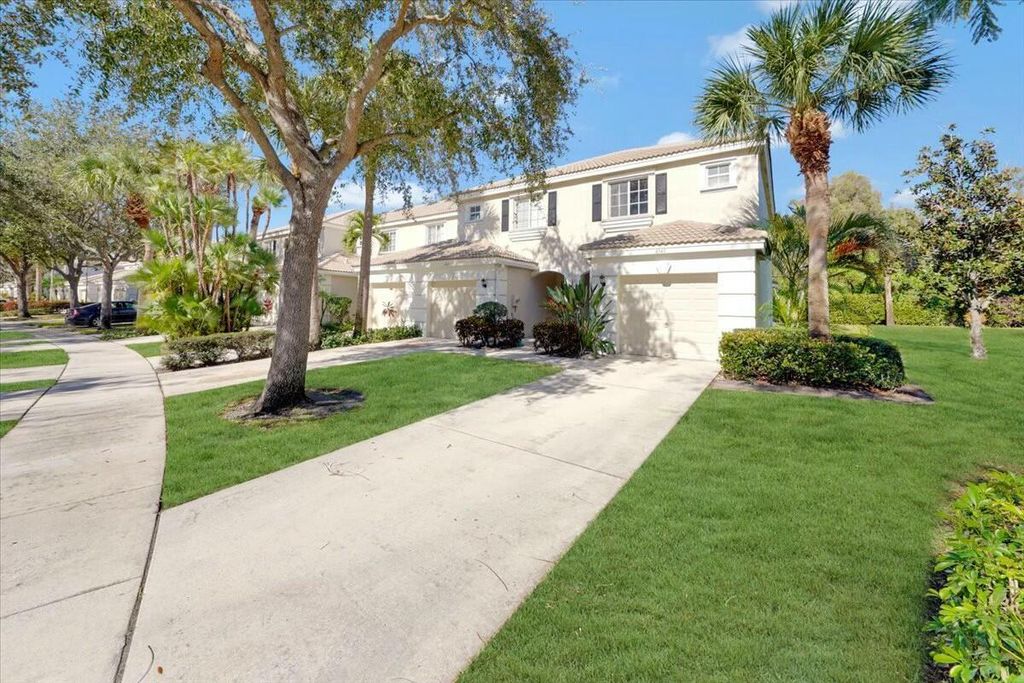 Photo of 4543 Palmbrooke Circle, West Palm Beach, FL 33417 (MLS # B26023024)