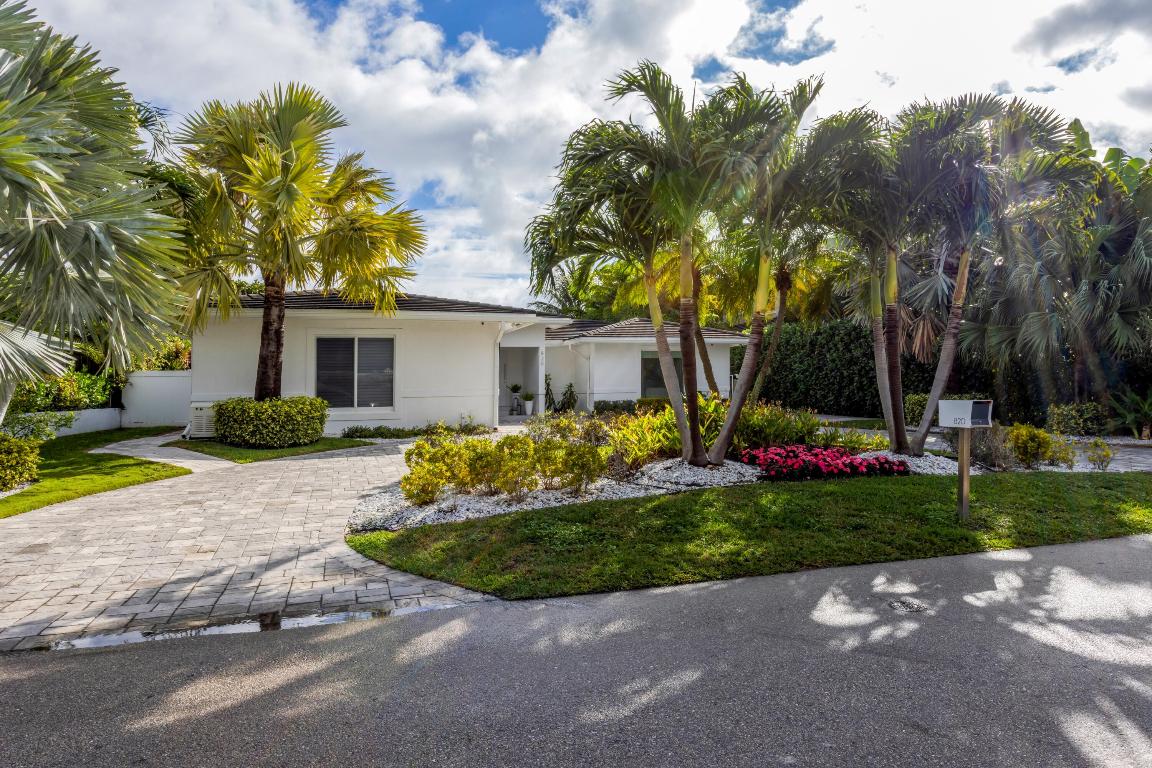 LAKE SHORES LANTANA - Residential