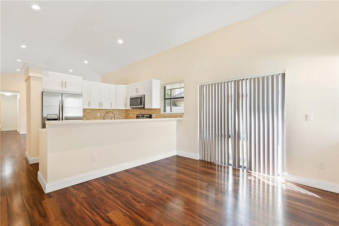 FALCON'S LEA - IVANHOE - Residential