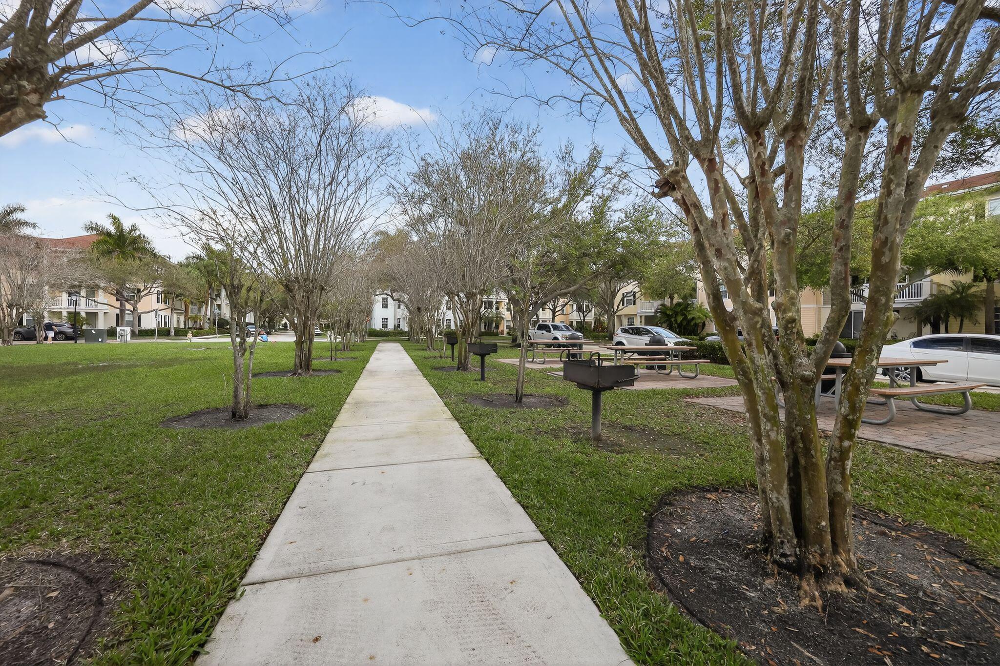 SOMERSET AT ABACOA CONDO - Residential