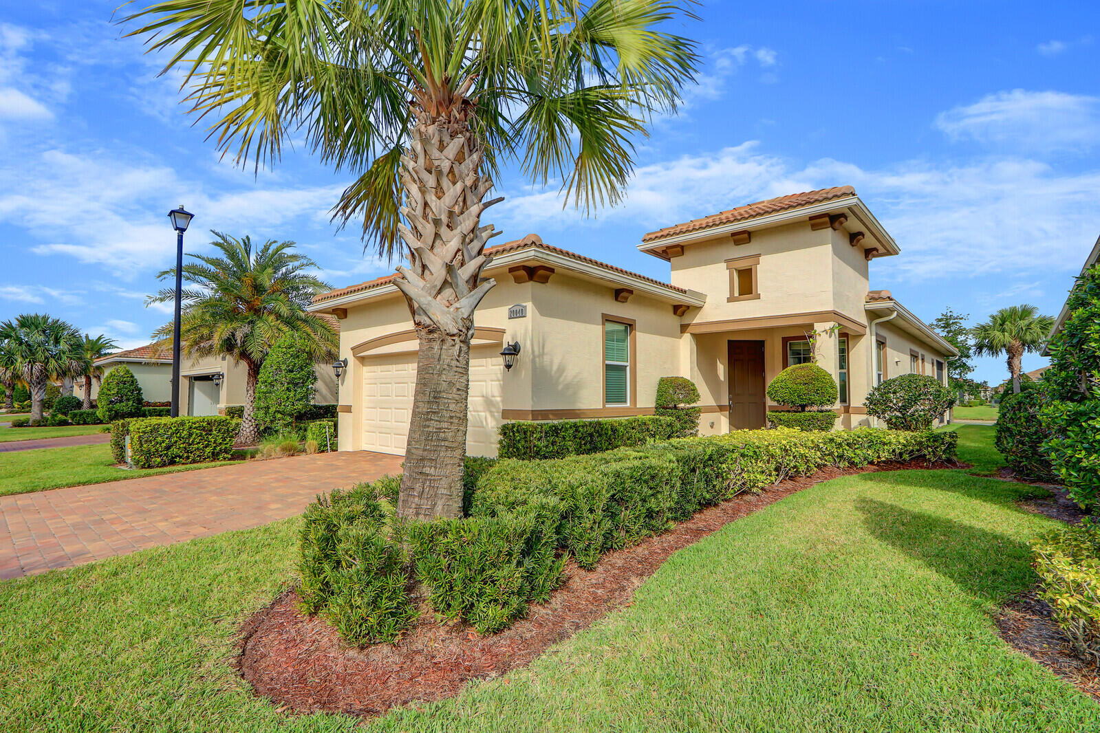 20040 Caserta Way