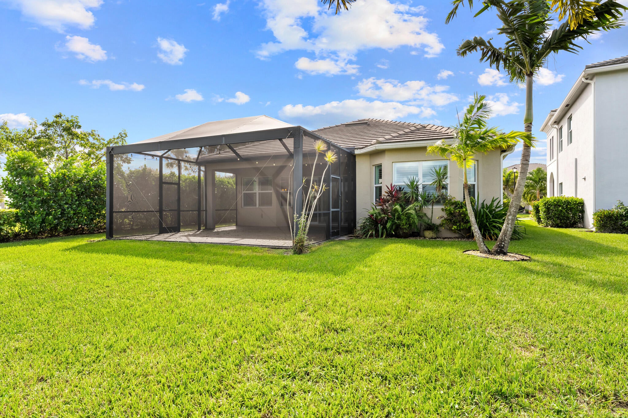 15199 Goldfinch Circle