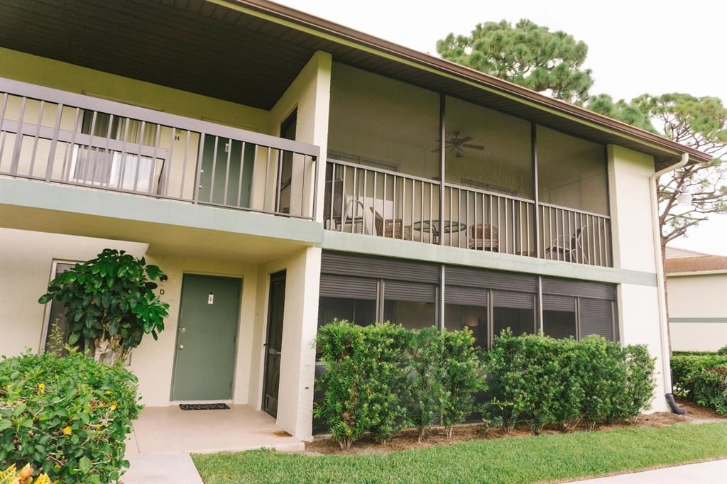 Photo of 6485 Chasewood Drive #D, Jupiter, FL 33458 (MLS # R10733626)