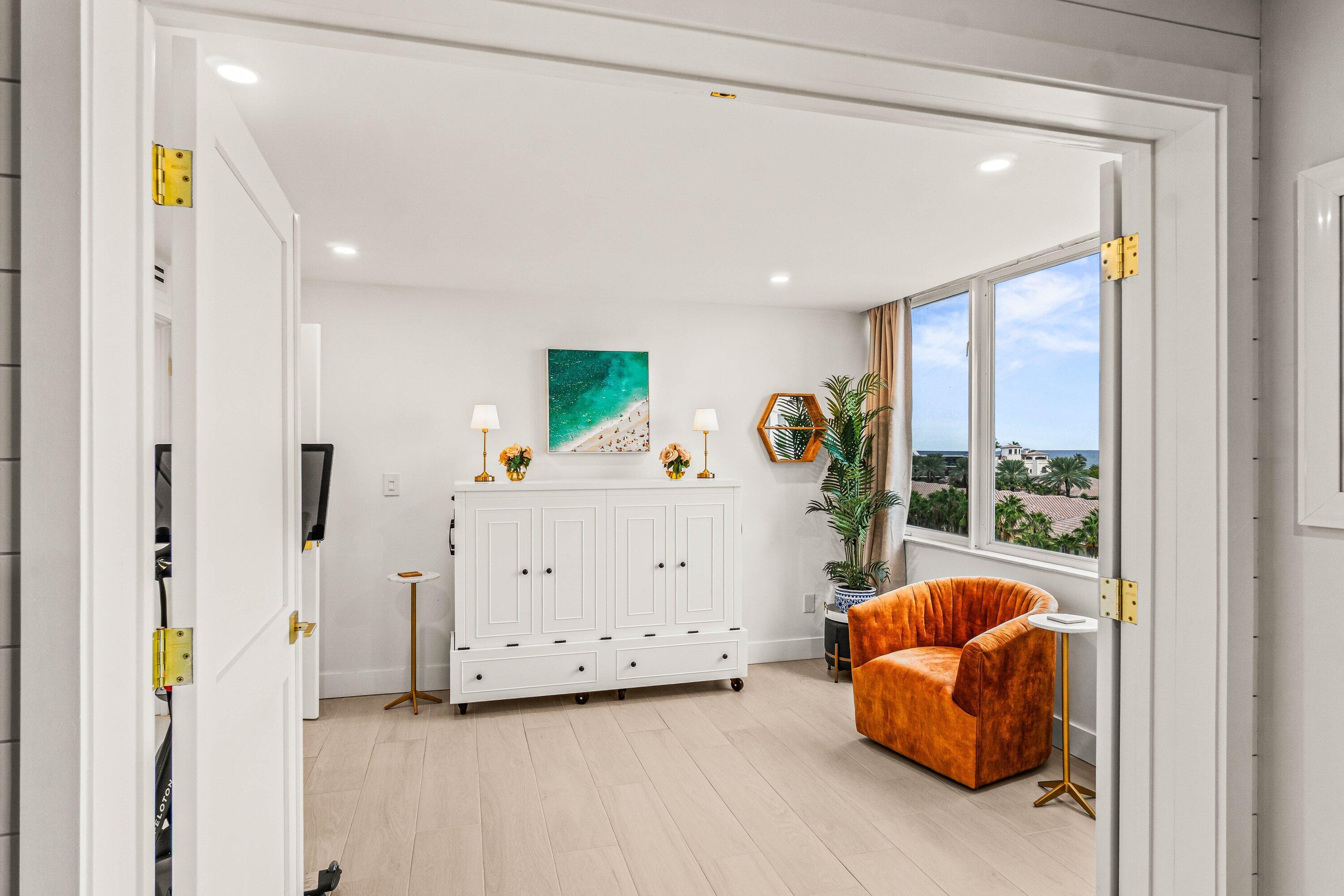 REGENCY HIGHLAND CLUB CONDO - Residential