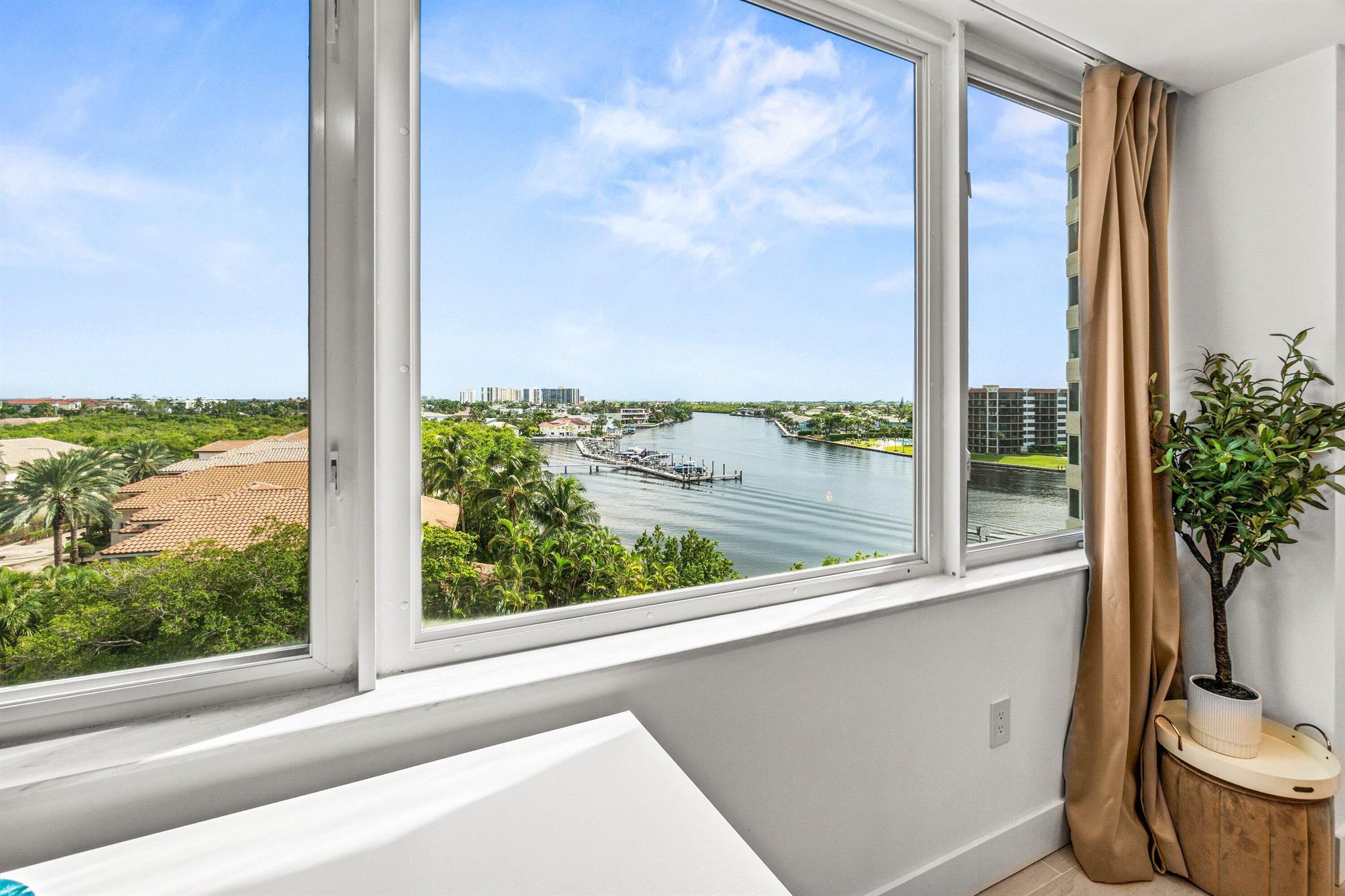 REGENCY HIGHLAND CLUB CON - Residential