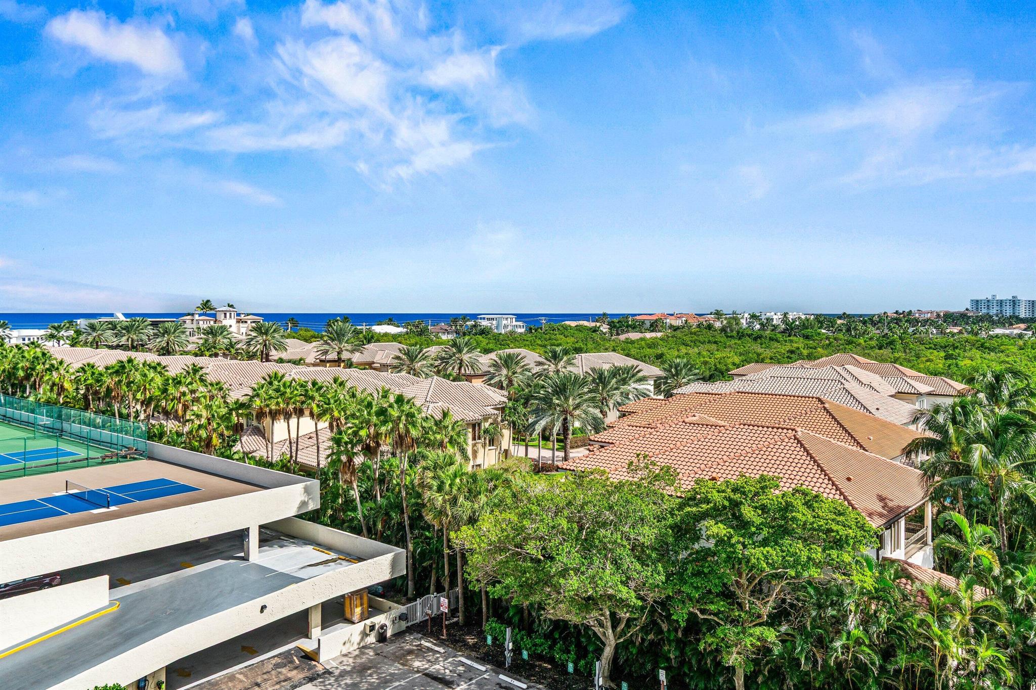 REGENCY HIGHLAND CLUB CON - Residential