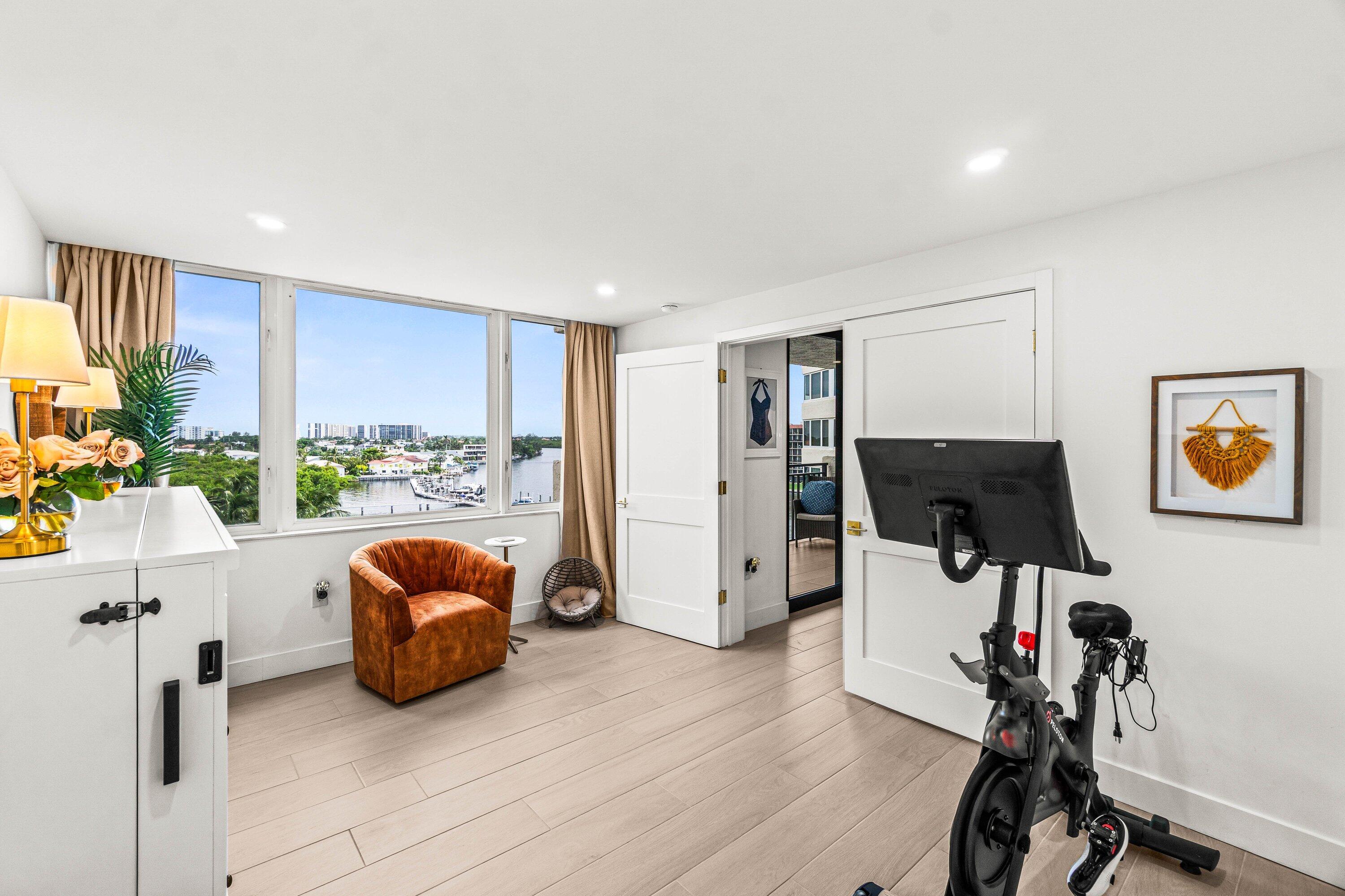 REGENCY HIGHLAND CLUB CONDO - Residential