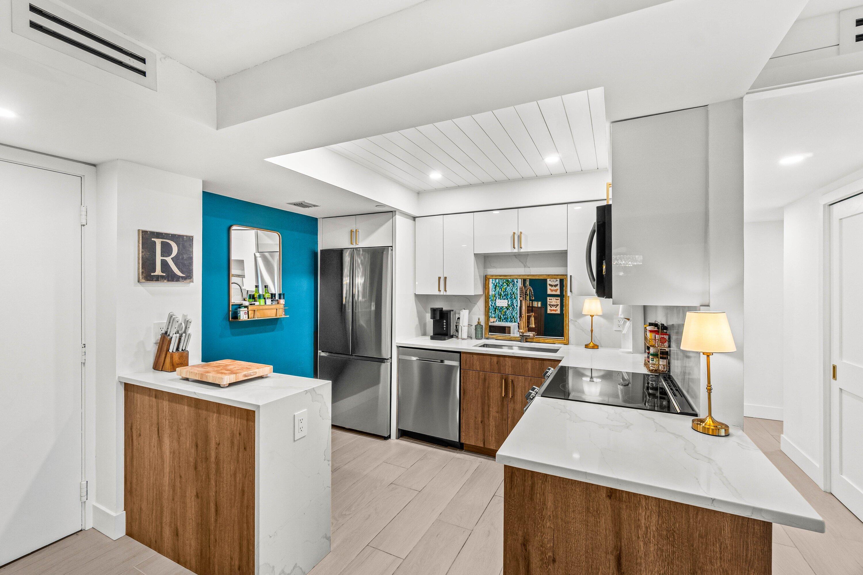 REGENCY HIGHLAND CLUB CONDO - Residential