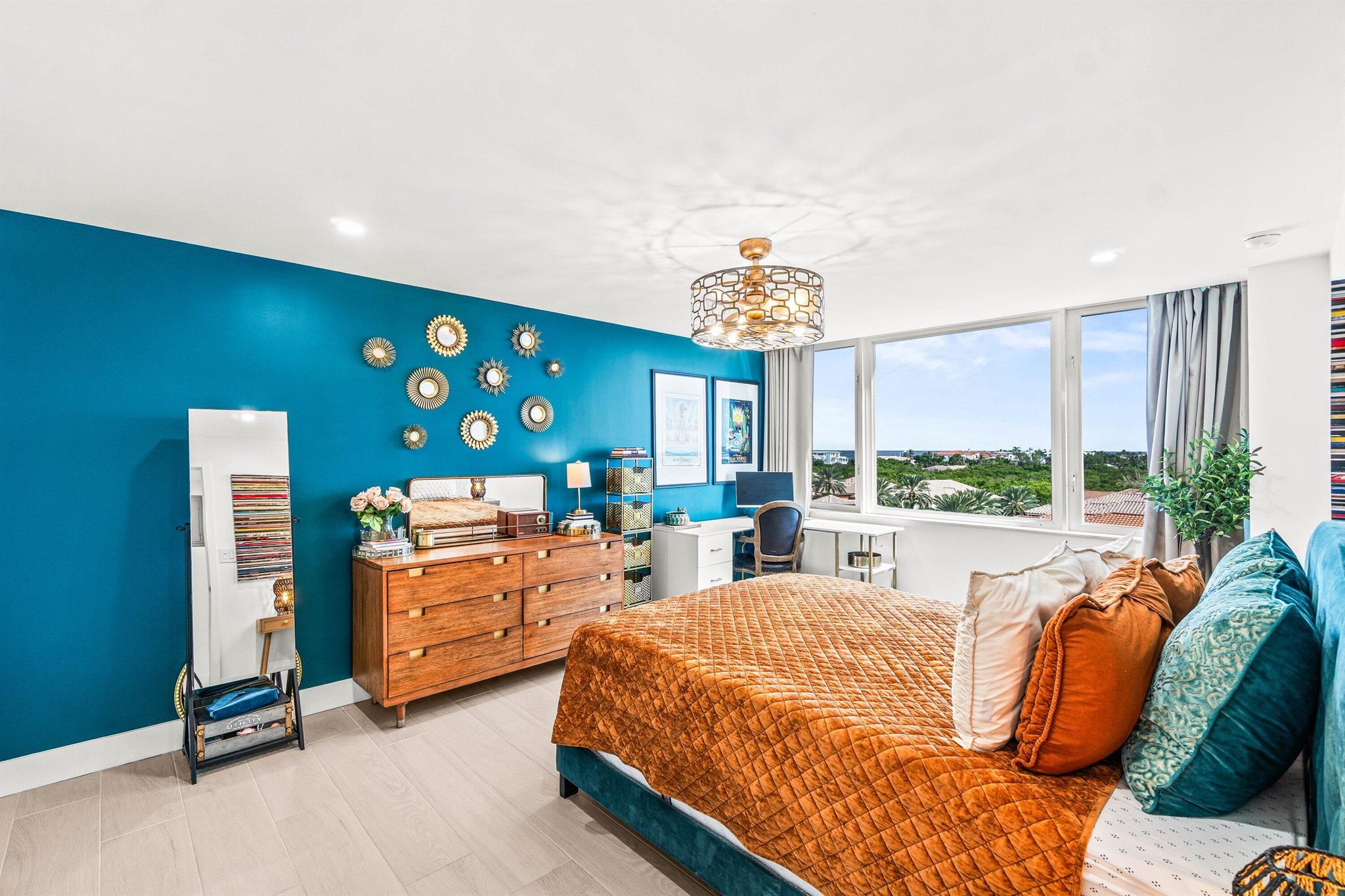 REGENCY HIGHLAND CLUB CON - Residential