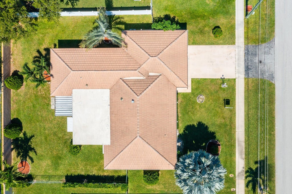 Photo of 3363 NE 6th Drive, Boca Raton, FL 33431 (MLS # B26092177)