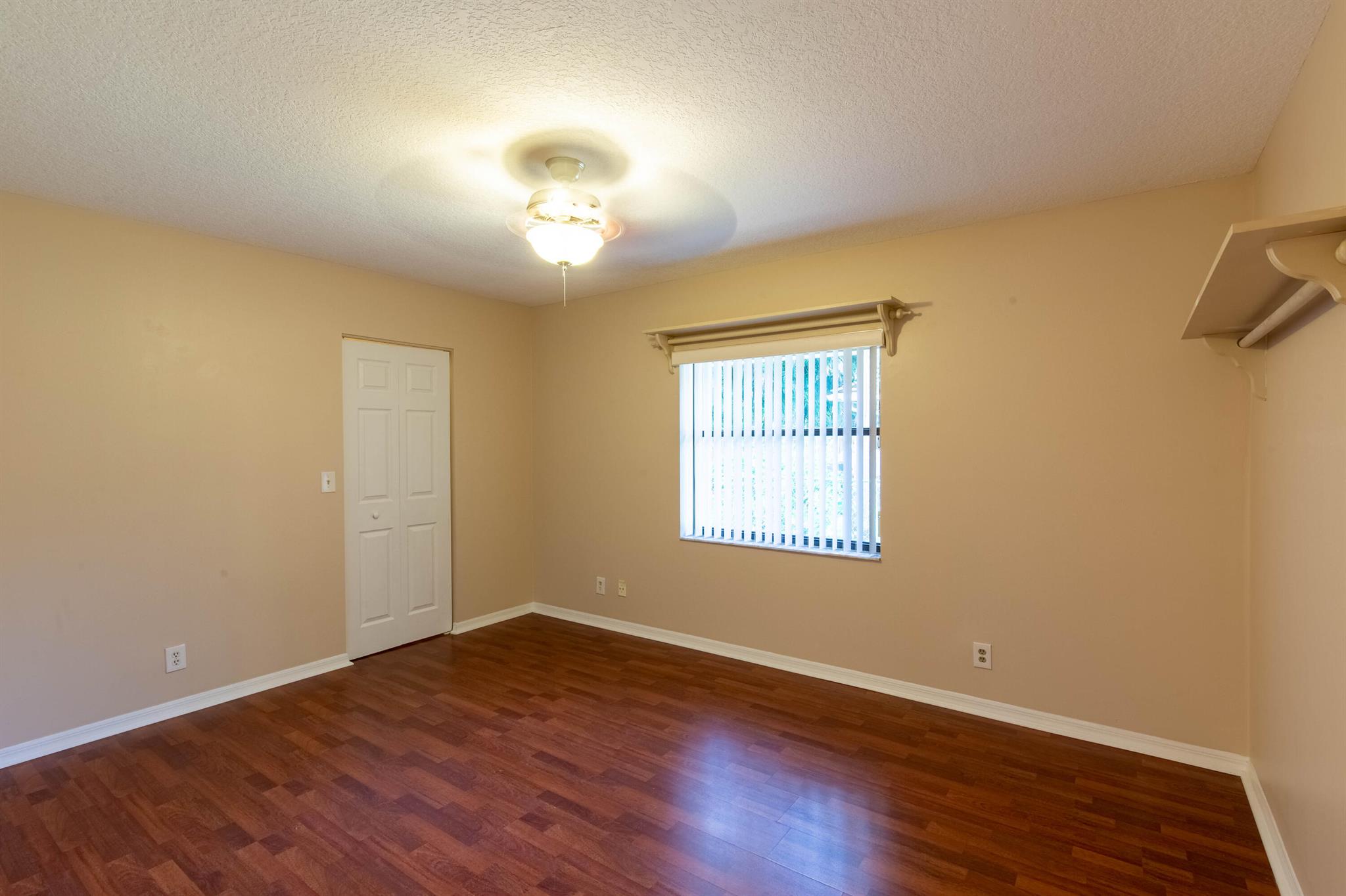 GREENVIEW SHORES 2 OF WEL - Residential Lease