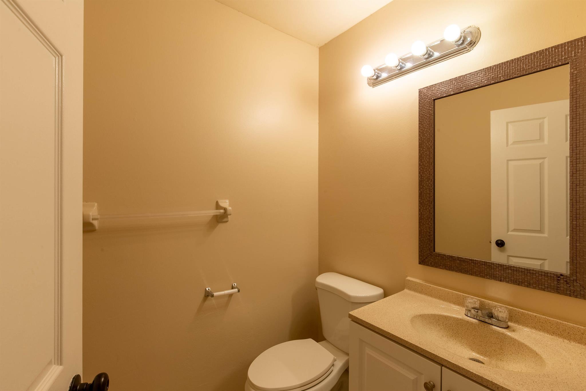 GREENVIEW SHORES 2 OF WEL - Residential Lease