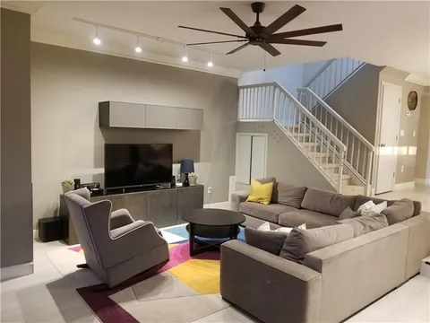 3041 NE 183rd Ln Unit 41, Aventura, FL MLS: F10491914