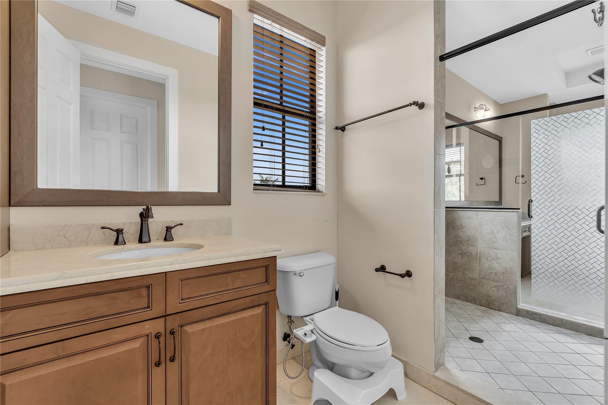 MONTERRA PLAT - Residential Lease