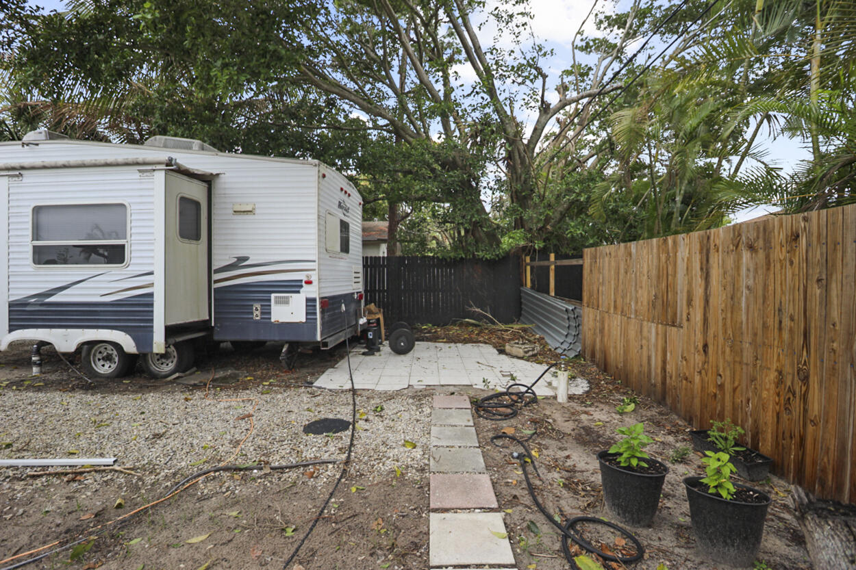 HAVERHILL HOMESITES - Residential