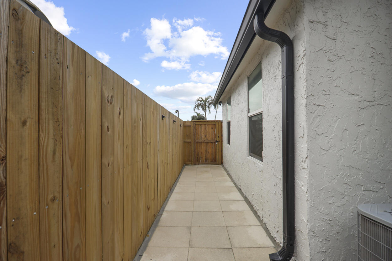 HAVERHILL HOMESITES - Residential