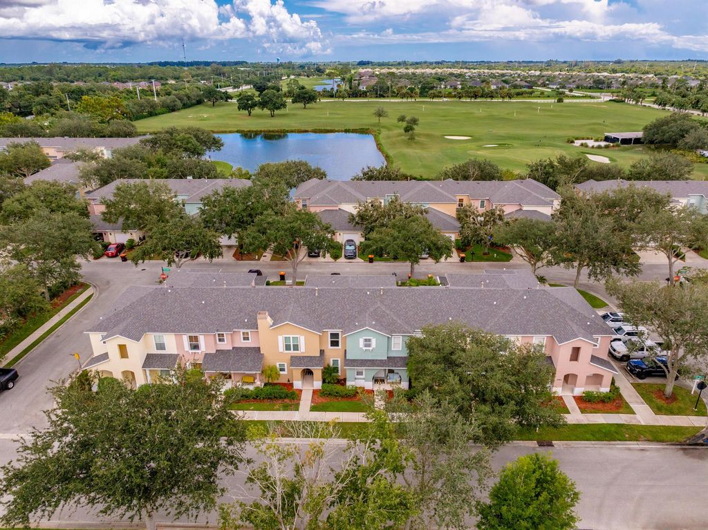 Photo of 1549 Par Court, Vero Beach, FL 32966 (MLS # R11127950)