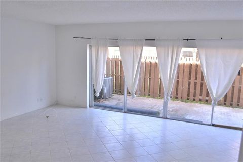 Tiny photo for 8237 NW 8th Court #4, Plantation, FL 33324 (MLS # F10550792)