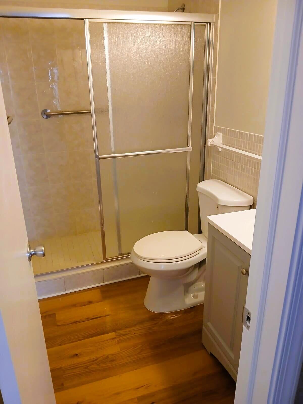 IMPERIAL POINT COLONNADES CONDO - Residential Lease
