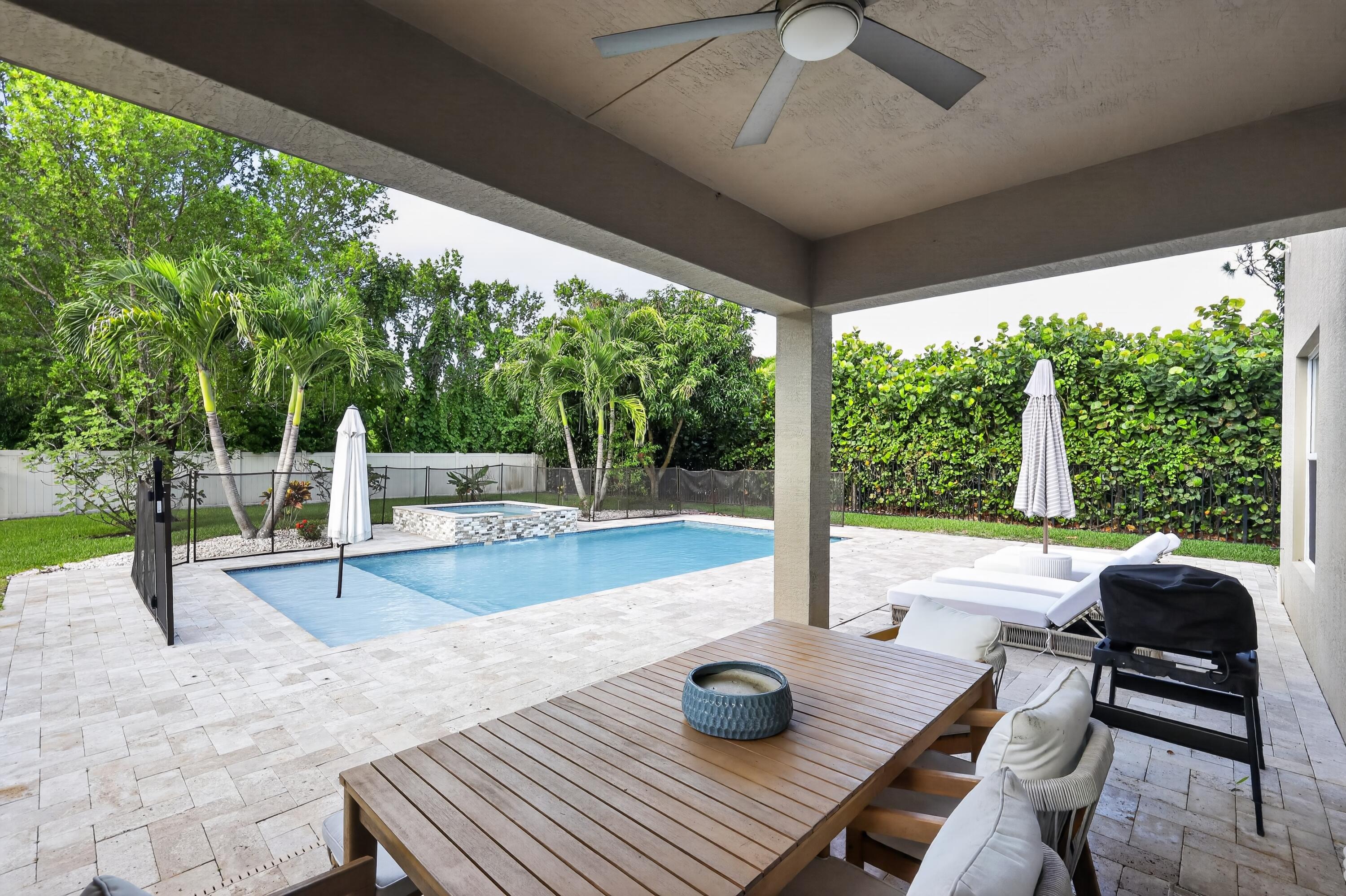 7050 Limestone Cay Road