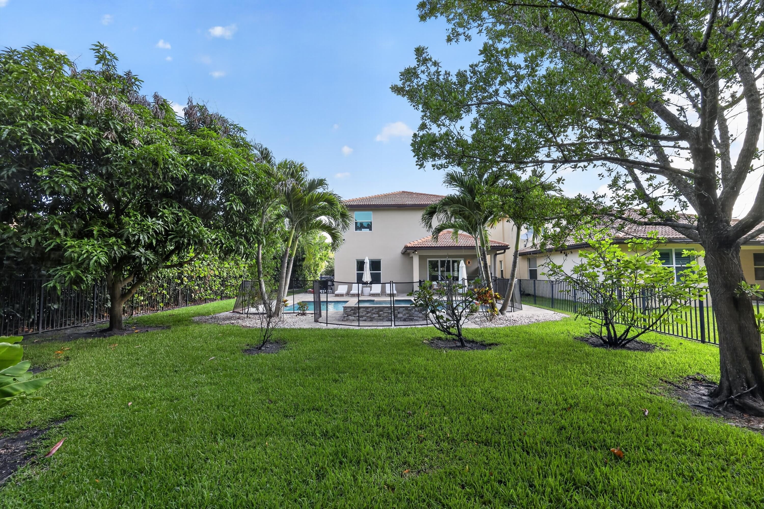 7050 Limestone Cay Road