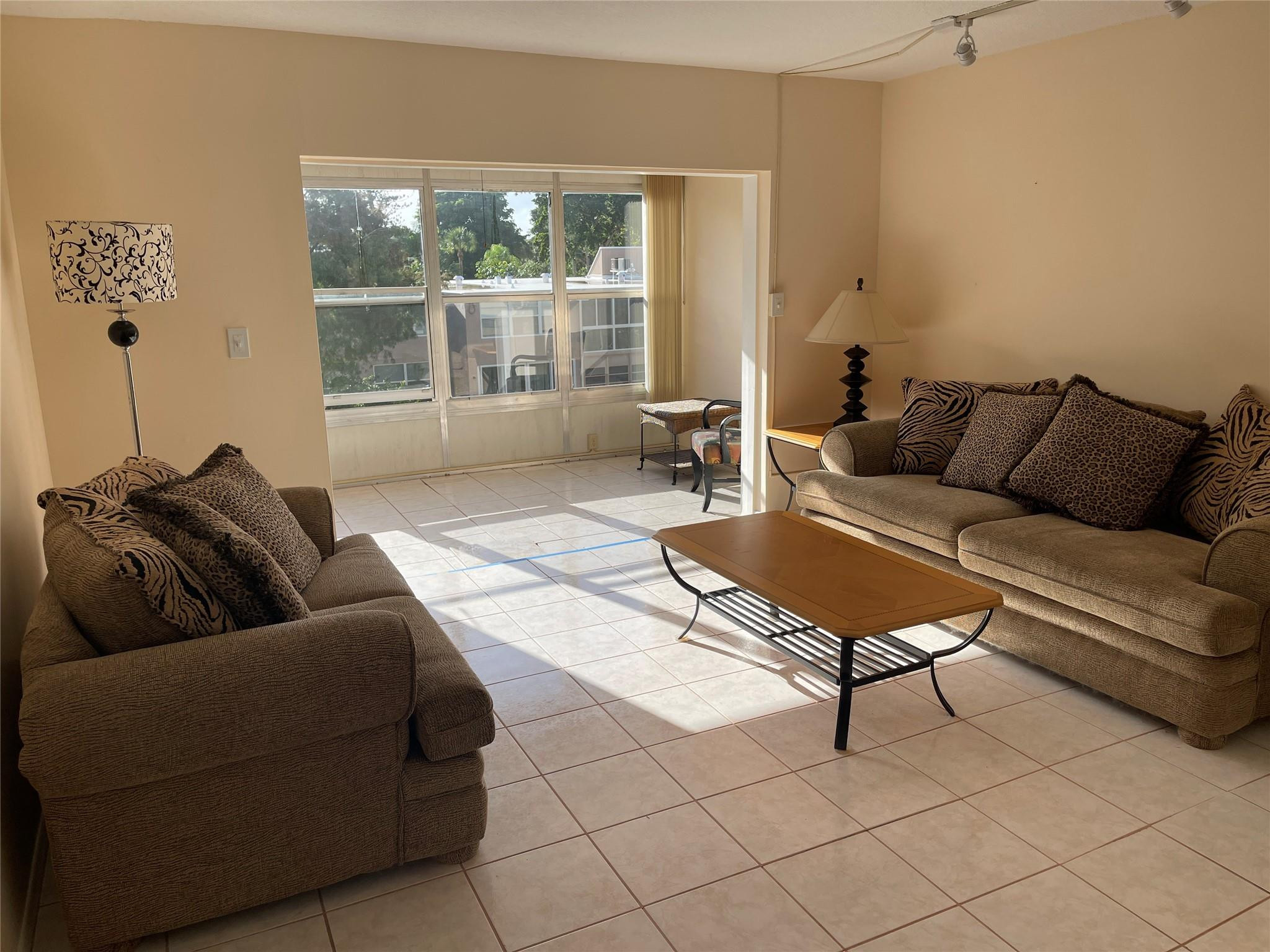Oriole Golf - Residential