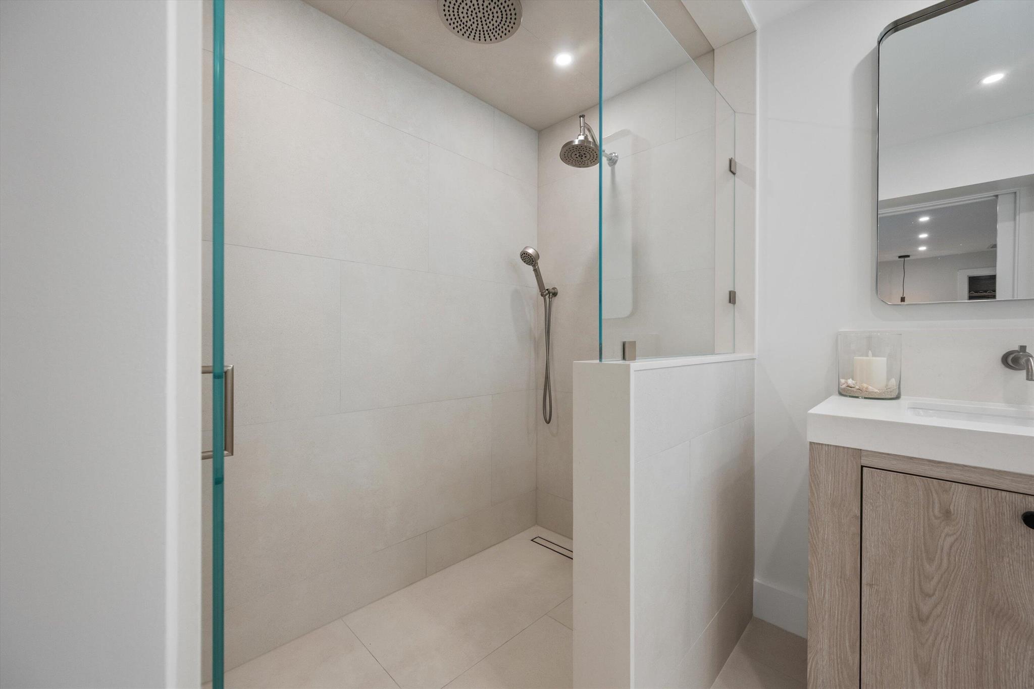 THE SOUNDINGS - Residential