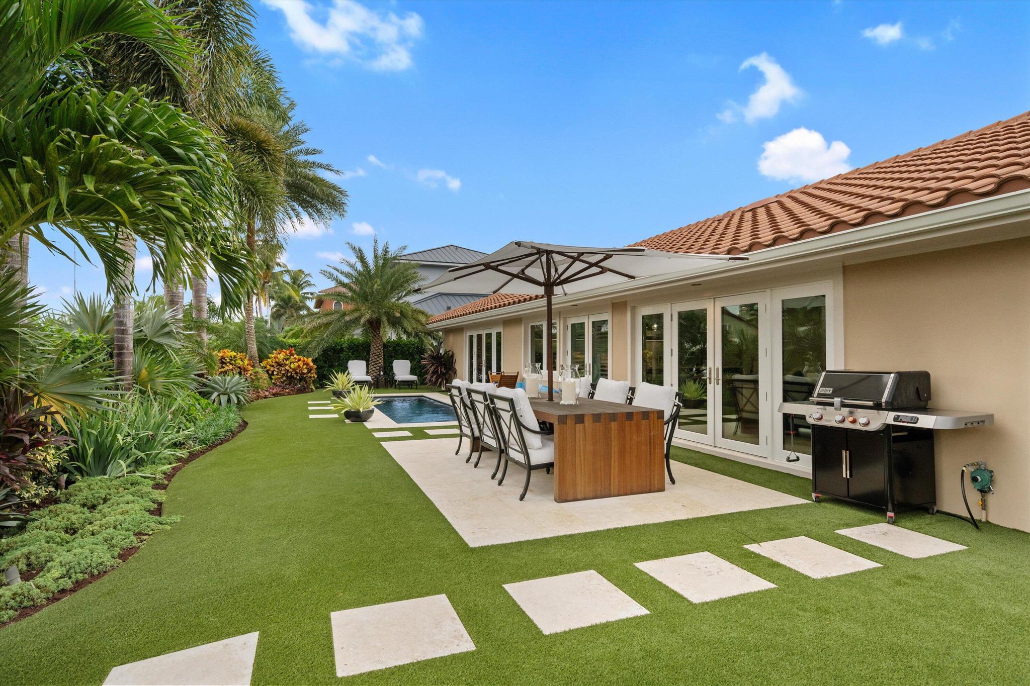 THE SOUNDINGS - Residential