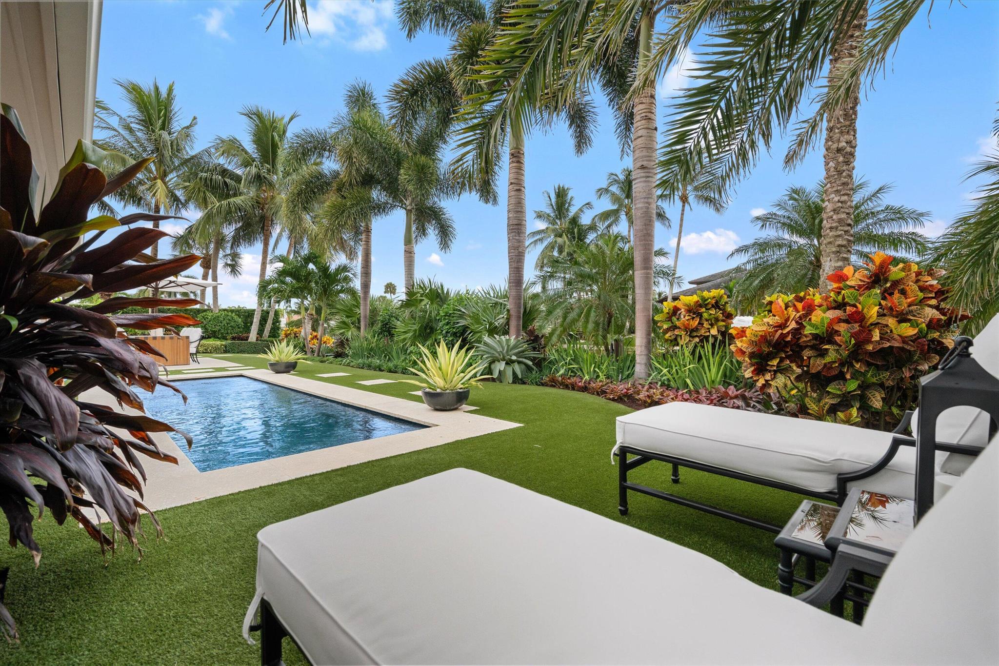 THE SOUNDINGS - Residential